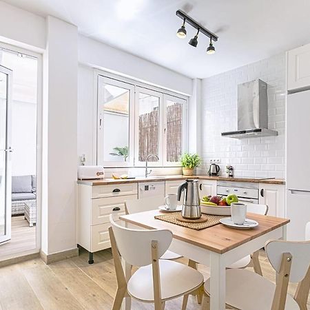 Precioso Apartamento Con Patio Málaga Exterior foto